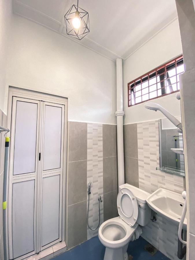 Queen Room Bukit Mertajam Alma Impian Exterior photo